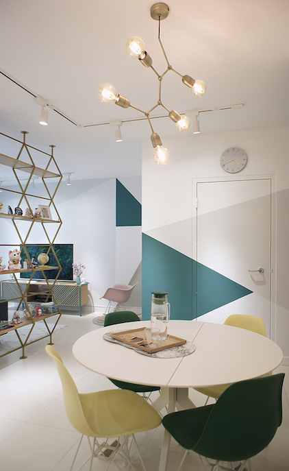 Căn hộ với những mảng tường độc đáo - Ảnh 4.