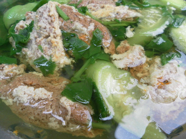 Có con cua đồng nấu lá mồng tơi… - Ảnh 4.