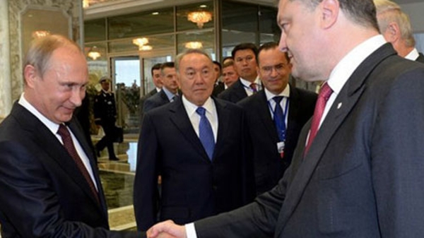 Tổng thống Nga-Ukraine đấu khẩu gay gắt