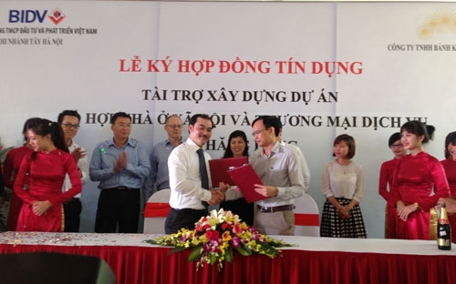 Lễ ký hợp đồng cung cấp vốn giữa 2 bên ngày 8/10.<br>
