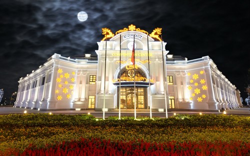 Almaz Convention Center có quy mô hơn 4.400m2, sức chứa tối đa lên đến hơn 1.600 người.