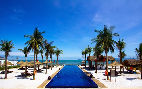 Sunrise Hội An Beach Resort nhận chứng chỉ dịch vụ xuất sắc 2014 1
