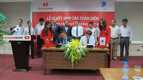 Trên cơ sở tiềm lực tài chính và uy tín của mình, Techcombank đã trở 
thành đối tác tài chính quan trọng của VNPT trong nhiều năm qua.