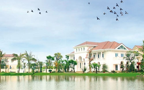 Khi trở thành cư dân của biệt thự Anh Đào, khách hàng sẽ được miễn phí 
10 năm phí dịch vụ; miễn phí 10 năm sử dụng Vinhomes Health Club và được
 sử dụng miễn phí một loạt các tiện ích.