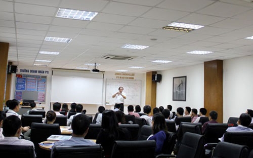 Khoá học khai giảng ngày 21/10/2014, học trong 4 tháng vào hai buổi tối 
thứ 3 và thứ 5 hàng tuần (từ 18h00 - 21h00), tại phòng học VIP - tòa 
nhà PTI 32 Thái Thịnh II - Thái Thịnh - Đống Đa - Hà Nội.