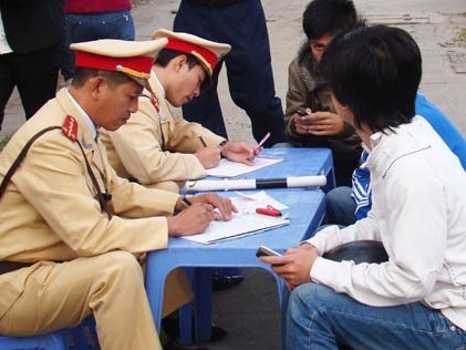 Theo Ủy ban an toàn giao thông Quốc gia, mục đích của việc tăng mức 
xử phạt là để tăng tính răn đe trên tinh thần tính mạng con người là 
trên hết.