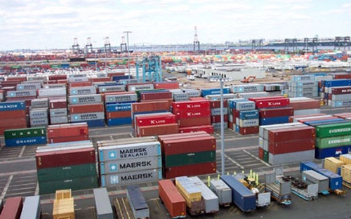 Chi phí logistics của Việt Nam hiện cao hơn rất nhiều so với các nước 
phát triển như Mỹ và cao hơn các nước đang phát triển như Trung Quốc hay
 Thái Lan.