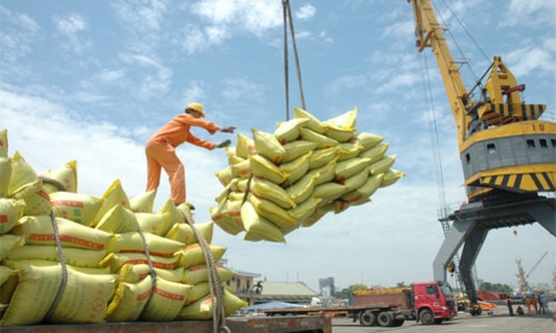 Việt Nam xuất siêu 1,7 tỷ USD