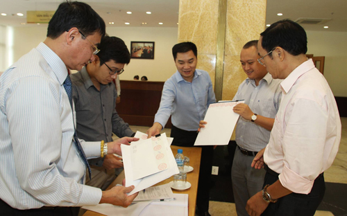 Đấu giá cổ phần của Tổng công ty Chè Việt Nam.<br>