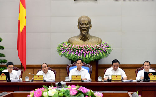 Thủ tướng yêu Ngân hàng Nhà nước điều hành lãi suất phù hợp với diễn 
biến lạm phát và tình hình kinh tế vĩ mô, ổn định giá trị đồng tiền Việt
 Nam, kiểm soát tỷ giá, thị trường ngoại hối.<br>