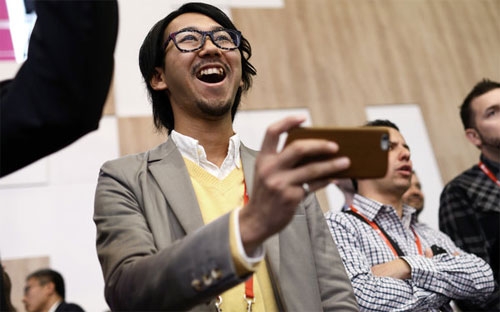 Tại Đại hội Di động thế giới hồi tuần trước ở Barcelona, hàng loạt lãnh 
đạo doanh nghiệp trong các ngành truyền thống như BBVA, Ford Motor có mặt cùng những tập 
đoàn công nghệ khổng lồ và các doanh nghiệp công nghệ mới khởi nghiệp.&nbsp; <br>