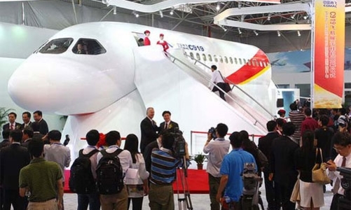 Máy bay Trung Quốc loay hoay cạnh tranh Airbus, Boeing