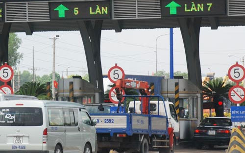 Một trạm thu phí ở Tp.HCM - Ảnh: NLĐ.<br>