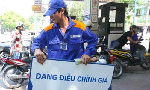 Lãi đột biến, Petrolimex phải giải trình