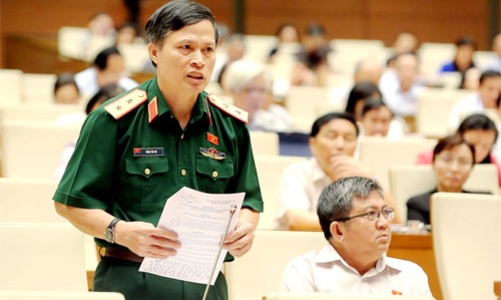 “Dân kiện quan”: Thủ tục tố tụng cần ủng hộ người yếu thế