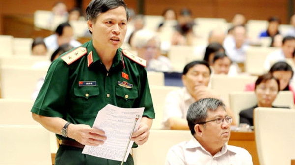 “Dân kiện quan”: Thủ tục tố tụng cần ủng hộ người yếu thế