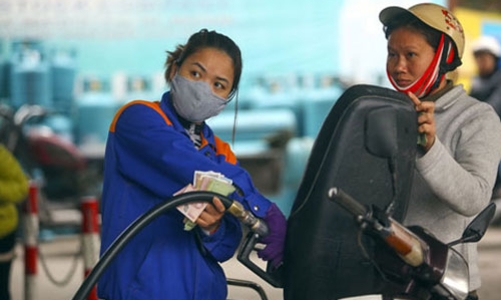 “Kinh doanh xăng dầu không còn độc quyền”