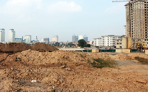 Theo quy định tại Nghị định số 142/2005/NĐ-CP ngày 14/11/2005 của 
Chính phủ quy định đơn giá cho thuê đất 01 năm được xác định bằng tỷ lệ 
0,5% - Ảnh: Việt Tuấn.<br>