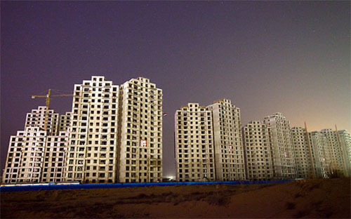 Theo các nhà phân tích, tình trạng suy sụp của thị trường bất động sản 
biến hơn một chục thành phố của Trung Quốc thành “thành phố ma” - Ảnh: Time.<br>