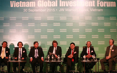 700 nhà đầu tư đến từ 32 quốc gia và vùng lãnh thổ, cùng cộng đồng doanh nghiệp Việt Nam tham dự Diễn đàn Đầu tư toàn cầu tại Việt Nam, diễn ra sáng 30/9 tại Hà Nội.
