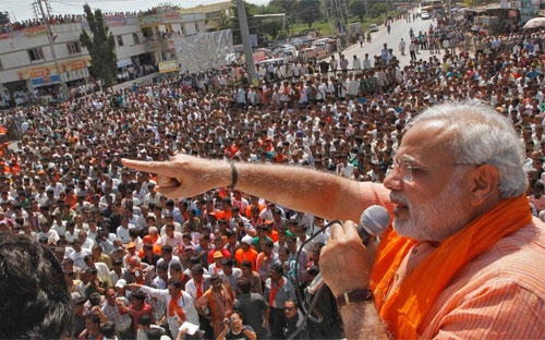 <span style="font-size:14px;">Chính phủ của Thủ tướng Modi đã cam kết lắp đặt 700.000 km cáp băng 
thông rộng để kết nối 250.000 ngôi làng của Ấn Độ trong vòng ba năm - Ảnh: Tehzeebejamia.</span>