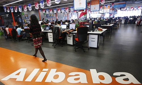 Một loạt hãng đồ hiệu đâm đơn kiện Alibaba