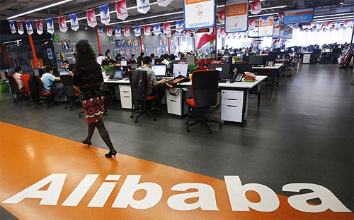 Đơn kiện đòi Alibaba phải bồi thường và đề nghị tòa ra phán quyết về việc công ty này vi phạm nhãn hiệu thương mại - Ảnh: Bloomberg.