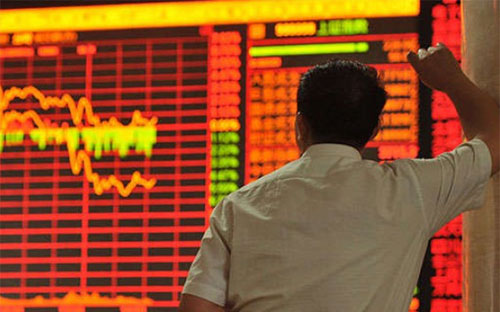 Tháng 7 vừa qua, Shanghai Composite Index giảm 14%, đánh dấu tháng giảm mạnh nhất trong gần 6 năm.