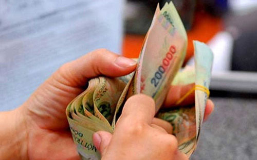 Trong quý 4/2015, Bộ Tài chính, Bộ Kế hoạch và Đầu tư và các Bộ, cơ quan
 liên quan phải xây dựng khung cân đối ngân sách nhà nước giai đoạn 2016
 - 2020 và các giải pháp tạo nguồn ngân sách nhà nước để cải cách tiền 
lương giai đoạn này.