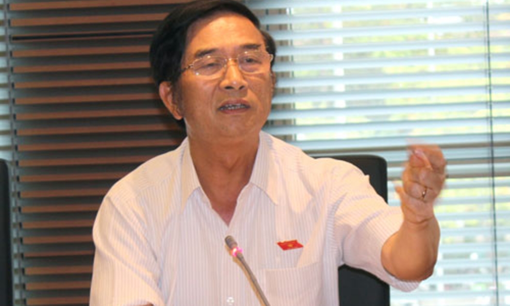 Thứ trưởng Thường trực Bộ Công an Đặng Văn Hiếu cho rằng không nên 
bổ sung quy định kiểm ngư, cơ quan thuế, Ủy ban Chứng khoán Nhà 
nước là cơ quan được giao nhiệm vụ tiến hành một số hoạt động điều tra - Ảnh: VOV.<br>