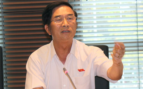 Thứ trưởng Thường trực Bộ Công an Đặng Văn Hiếu cho rằng không nên 
bổ sung quy định kiểm ngư, cơ quan thuế, Ủy ban Chứng khoán Nhà 
nước là cơ quan được giao nhiệm vụ tiến hành một số hoạt động điều tra - Ảnh: VOV.<br>