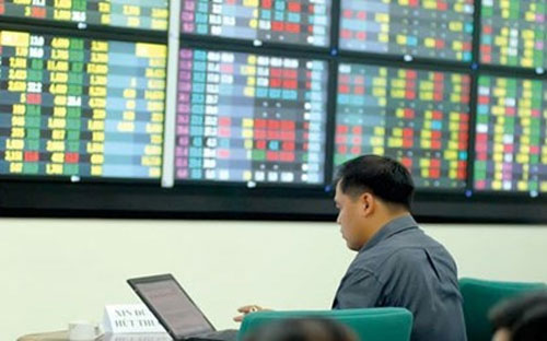 Hệ số giá/thu nhập (P/E) của thị trường Việt Nam hiện ở mức 12 lần.<br>