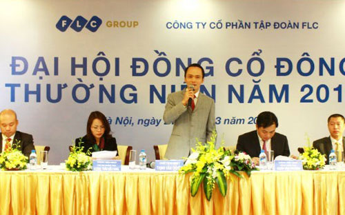 So với cùng kỳ năm 2014, đây là bước tăng trưởng mạnh về hiệu quả hoạt 
động kinh doanh của FLC, với tăng doanh thu 215%, tăng 200% lợi nhuận.