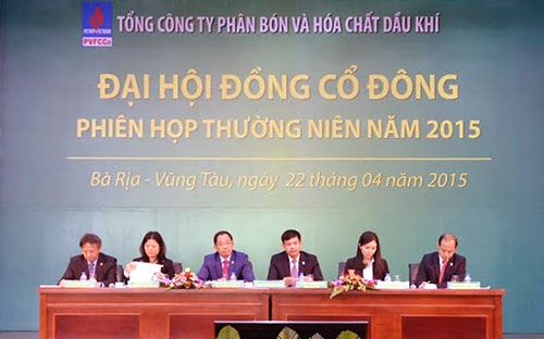 DPM đã lên phương án phát hành cổ phiếu ESOP, dự kiến thực 
hiện trong quý 2/2015 với tỷ lệ 3% trên tổng số 3.800 tỷ đồng vốn điều 
lệ của DPM với giá phát hành là 10.000 đồng/cổ phiếu, tổng số tiền phát 
hành 114 tỷ đồng.