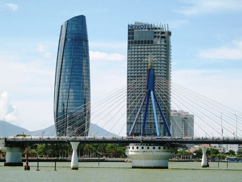 Đà Nẵng tiếp tục bảo vệ thành công vị trí quán quân là nhờ việc thực hiện hiệu quả chương trình “Năm Doanh nghiệp Đà Nẵng 2014”.<br>