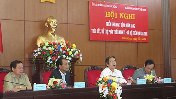 Nợ xấu thấp vì vắng bất động sản, chứng khoán và... đại gia