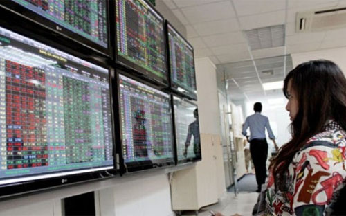 Bloomberg cũng dự báo thị trường chứng khoán Việt Nam sẽ sớm tăng điểm trở lại.<br>