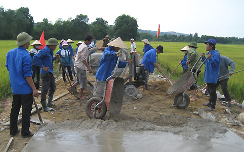 Điểm mới đáng kể là nguồn thu từ xe môtô sẽ được đưa về quỹ sau khi đã 
trừ đi phần cấp cho ngân sách địa phương để UBND cấp xã đầu tư cho hệ 
thống giao thông nông thôn theo chương trình mục tiêu quốc gia xây dựng 
nông thôn mới.
