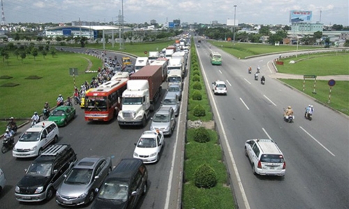 Điều chỉnh mức thu và cách thu phí sử dụng đường bộ?