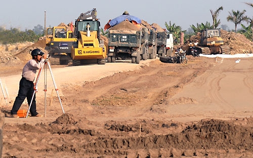 Bộ Giao thông Vận tải cho biết, dự kiến giai đoạn 2012-2015 sẽ cần khoảng 260.493 tỷ đồng để hoàn thiện hệ thống giao thông đường bộ.<br>