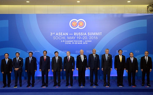 Các nhà lãnh đạo dự hội nghị cấp cao ASEAN-Nga - Ảnh: VGP.
