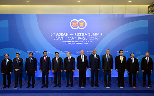 Các nhà lãnh đạo dự hội nghị cấp cao ASEAN-Nga - Ảnh: VGP.