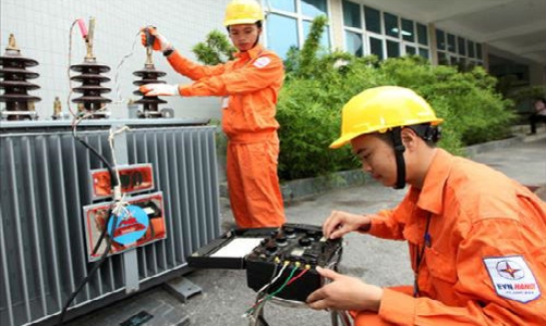 Vay nhiều, EVN chi tới hơn 12.000 tỷ đồng trả lãi