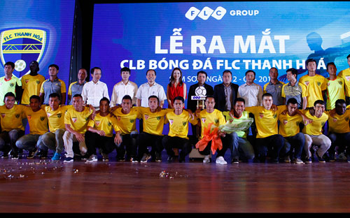 Chủ tịch UBND tỉnh Thanh Hóa Nguyễn Đình Xứng khẳng định, việc chuyển 
giao Câu lạc bộ bóng đá Thanh Hóa về Tập đoàn FLC là bước phát triển phù
 hợp với xu thế phát triển bóng đá chuyên nghiệp.<br>