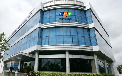 Năm 2015, FPT dự kiến doanh thu đạt 39.600 tỷ đồng, tăng 20% so với năm 
2014. Lợi nhuận trước thuế đạt 2.850 tỷ đồng, tăng 12% so với năm 2014.