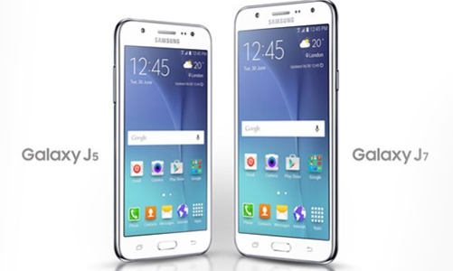 Samsung chiếm nửa top 10 điện thoại bán chạy tháng 8