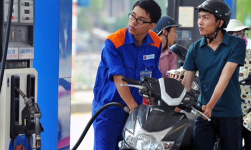 Giá xăng trong nước giảm lần thứ 8 liên tiếp