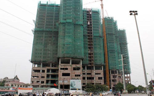 Golden Palace là một trong số dự án được chủ đầu tư bán căn hộ xây thô song song với căn hộ hoàn thiện.<br>