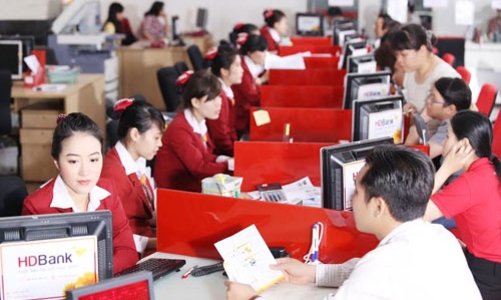 DaiABank, chuyện “cưỡi lưng hổ” và cái kết với HDBank  