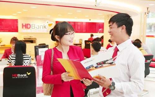 Chương trình “Giao dịch càng nhiều - Tiền thưởng càng cao” sẽ được HDBank xét thưởng theo từng tháng, với những doanh nghiệp phát sinh từ 20 giao dịch trở lên.<br>